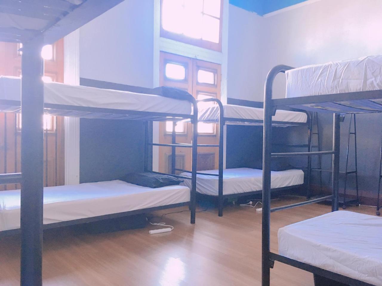 Sundancer Backpackers Hostel *