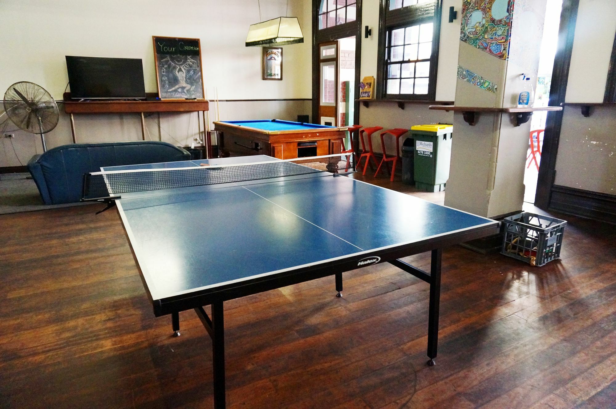 Hostel Sundancer Backpackers *
